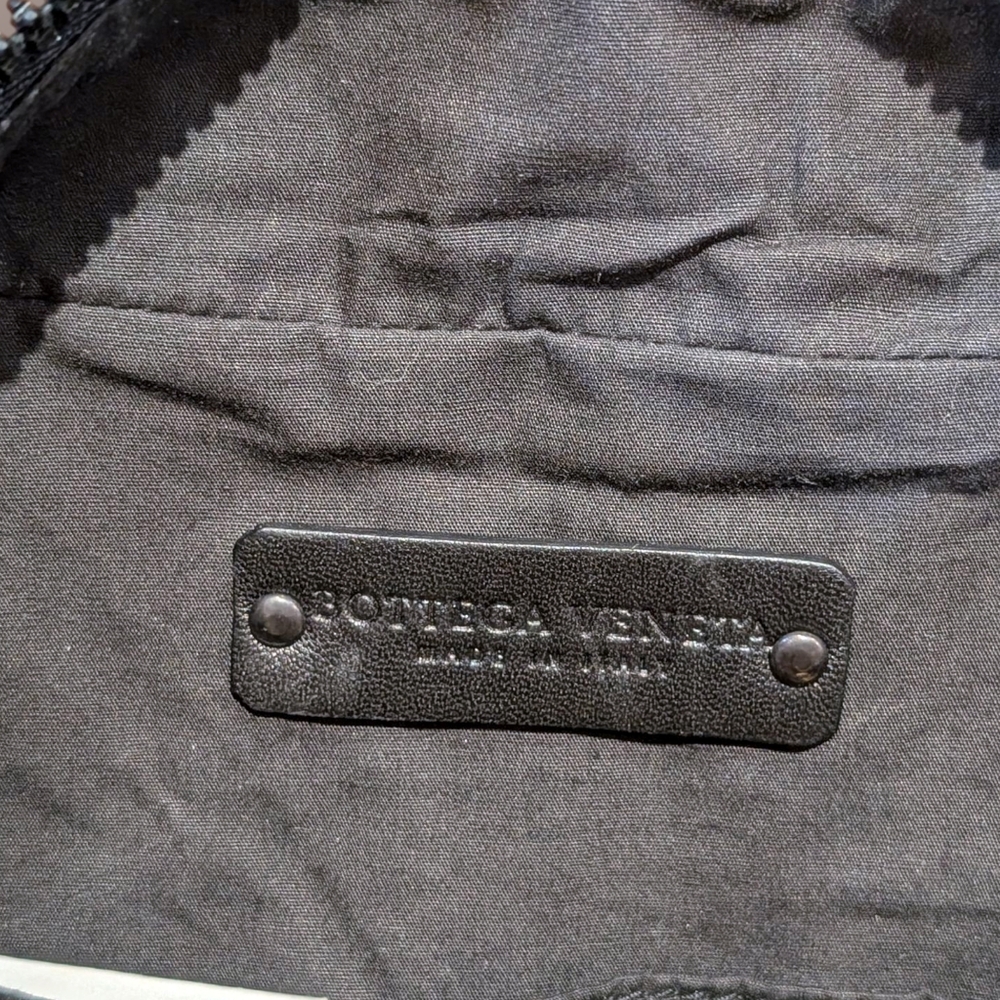 Bottega Veneta Black Shoulder Bag - Picture 6 of 14